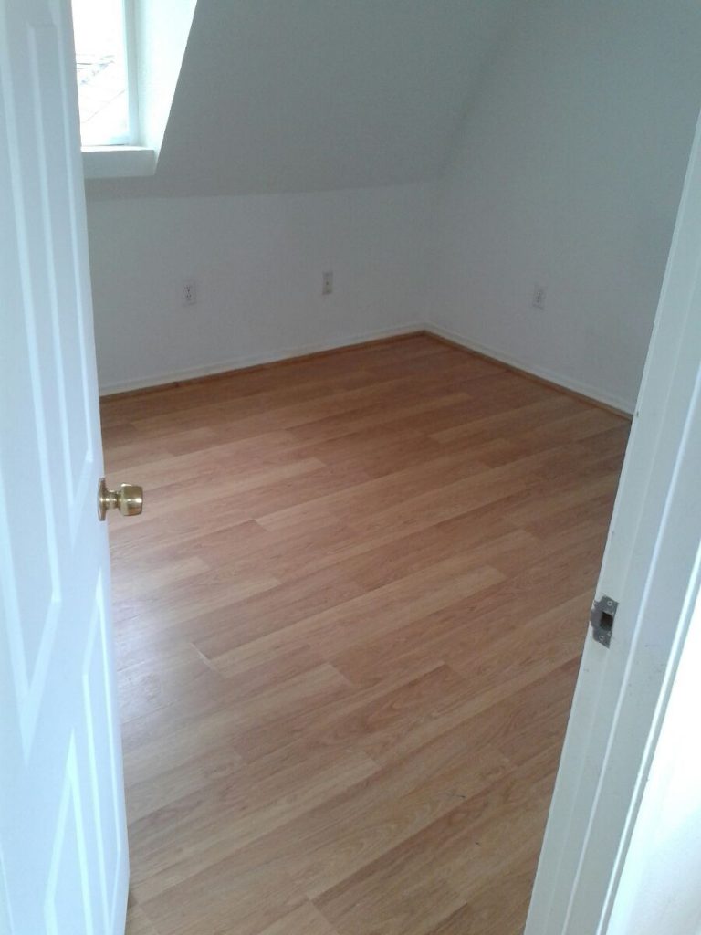 remove graffiti from wooden floor