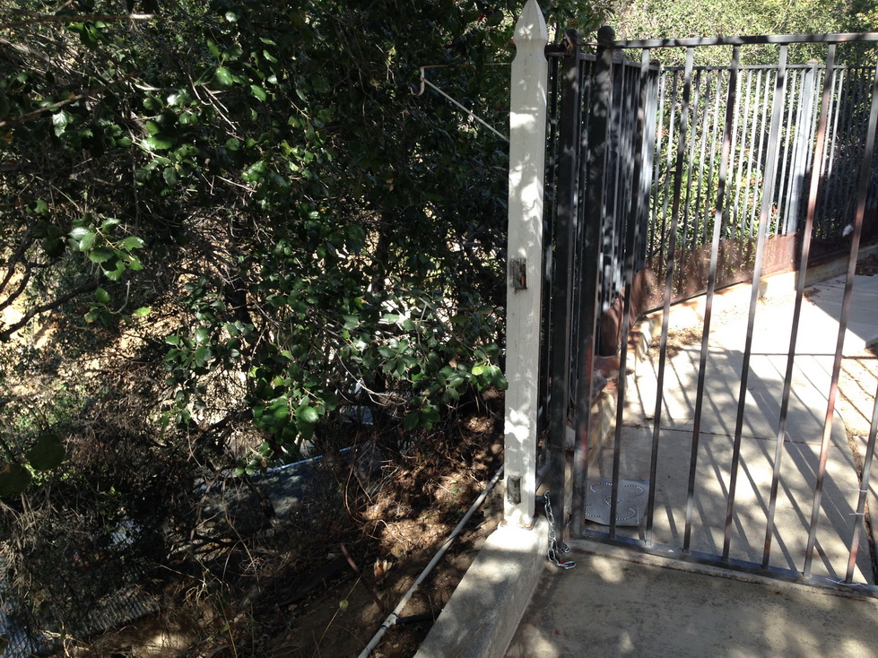 LACPP fence repair for bank owned property in Pasadena